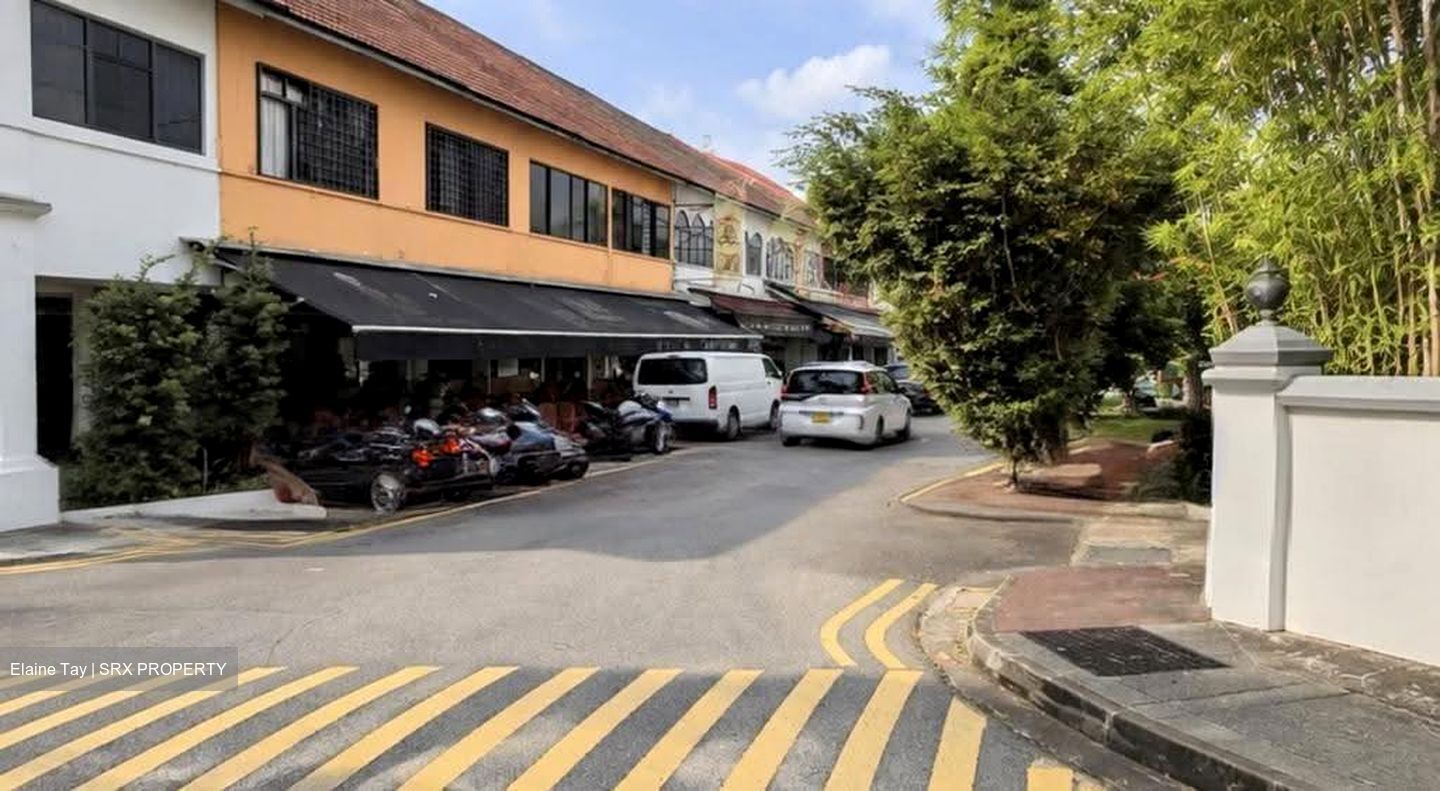 Sembawang Hills Estate (D20), Shop House #618701491